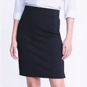 ⚡️ 3/$20 ⚡️ Old Navy • Pencil skirt